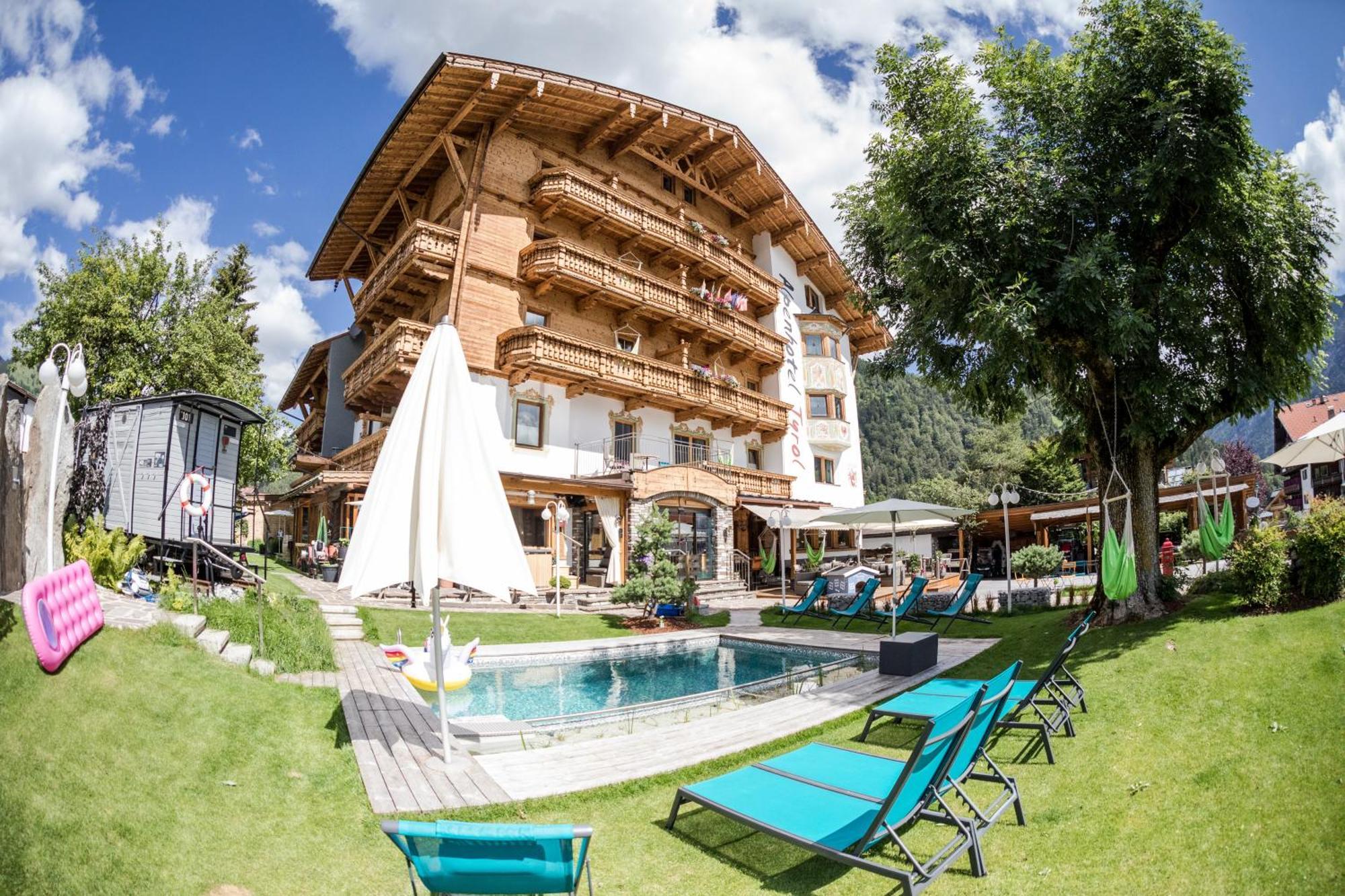 Alpenhotel Tyrol - B&B Konzepthotel - Adults Only 佩尔蒂绍 外观 照片